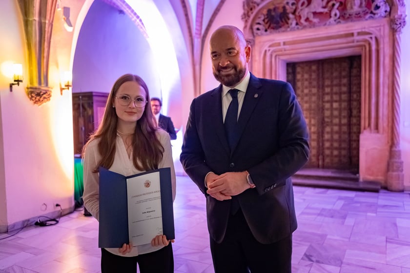 Uroczystość przyznania stypendi&oacute;w dla młodzieży wrocławskiej, uzdolnionej artystycznie