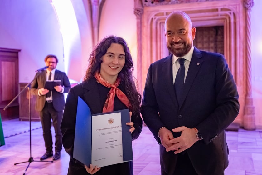 Uroczystość przyznania stypendi&oacute;w dla młodzieży wrocławskiej, uzdolnionej artystycznie