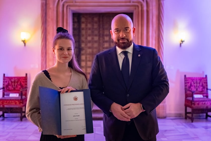 Uroczystość przyznania stypendi&oacute;w dla młodzieży wrocławskiej, uzdolnionej artystycznie