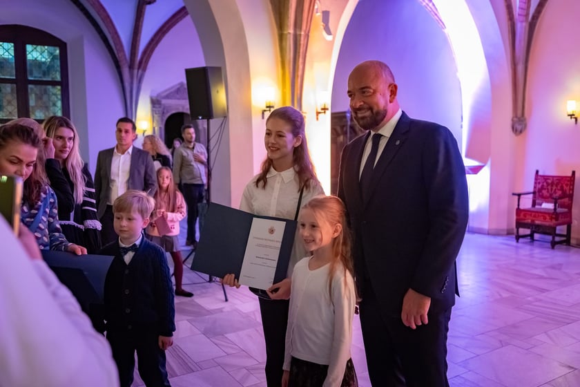 Uroczystość przyznania stypendi&oacute;w dla młodzieży wrocławskiej, uzdolnionej artystycznie