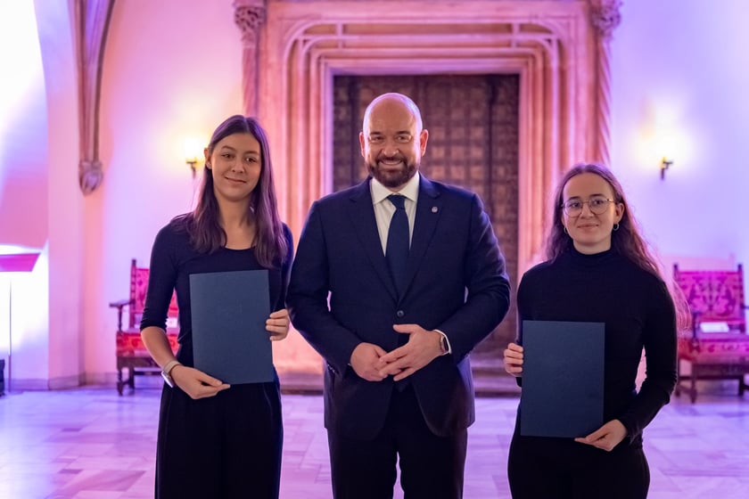 Uroczystość przyznania stypendi&oacute;w dla młodzieży wrocławskiej, uzdolnionej artystycznie