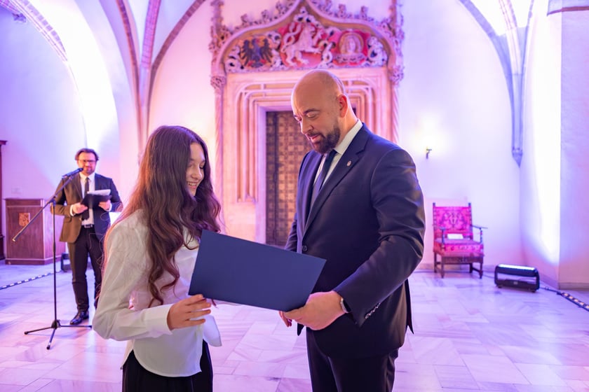 Uroczystość przyznania stypendi&oacute;w dla młodzieży wrocławskiej, uzdolnionej artystycznie