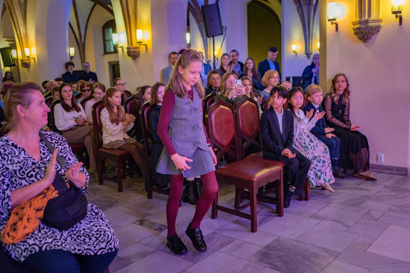 Uroczystość przyznania stypendi&oacute;w dla młodzieży wrocławskiej, uzdolnionej artystycznie