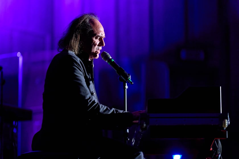 III edycja Og&oacute;lnopolskiego Senioralnego Festiwalu Piosenki Artystycznej w ramach Wrocławskich Dni Seniora - koncert finałowy