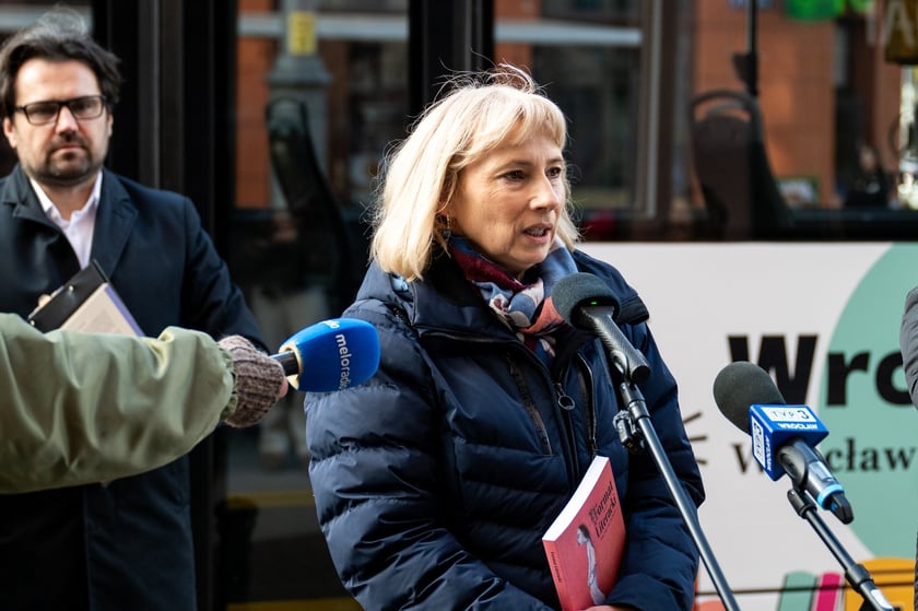 Nowa akcja promującą czytelnictwo &ndash; &bdquo;Wrocław czyta&rdquo; &ndash; Anna Janus, dyrektor Miejskiej Biblioteki Publicznej