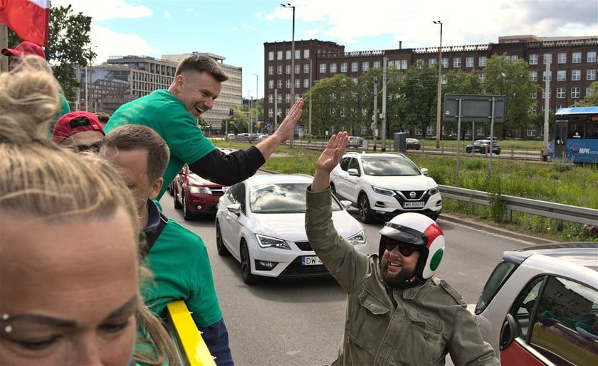18 Śląska Wrocław Mistrzowska feta pod Iglicą