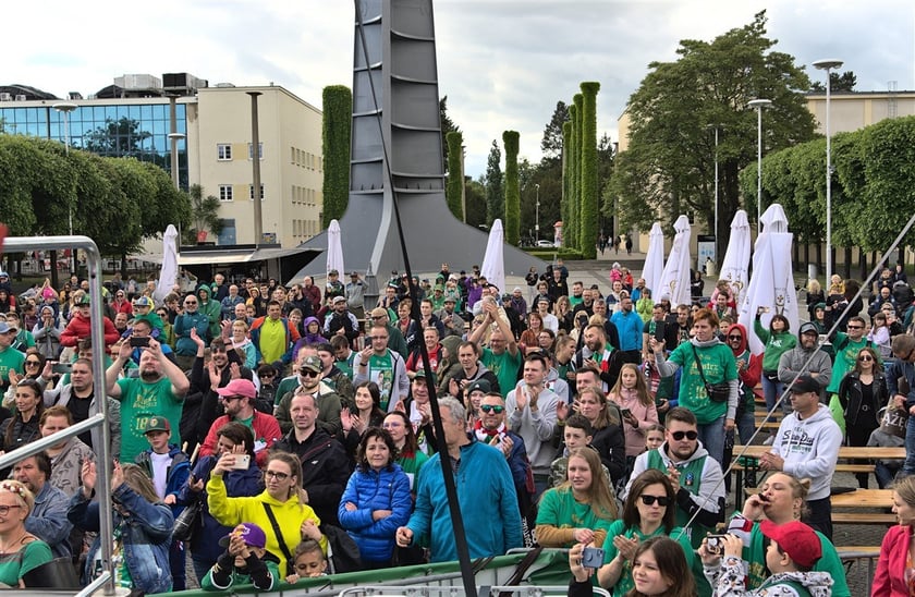18 Śląska Wrocław Mistrzowska feta pod Iglicą
