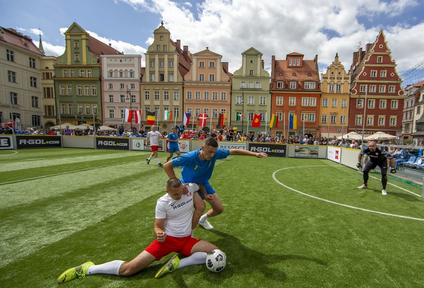Wrocław CUP - XII Międzynarodowe Mistrzostwa Polski w Piłce Ulicznej Osób Bezdomnych.