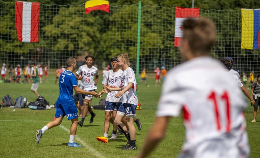 Na wrocławskich Polach Marsowych rozgrywane są zawody o mistrzostwo świata do lat 20 i mistrzostwo Europy do lat 17