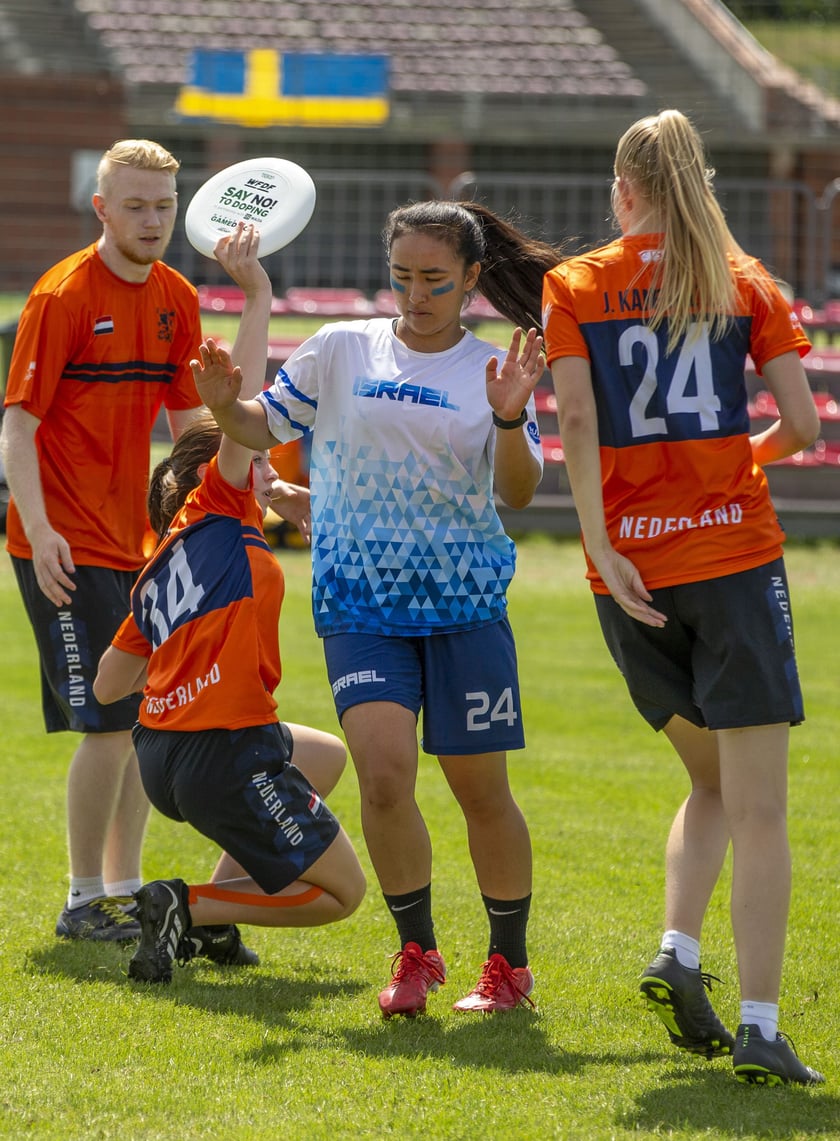 Na wrocławskich Polach Marsowych rozgrywane są zawody o mistrzostwo świata do lat 20 i mistrzostwo Europy do lat 17