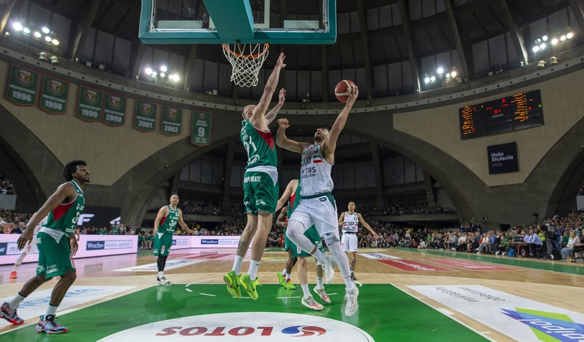 Koszykarze  Śląska Wrocław na zdjęciach z najlepszych meczów poprzedniego sezonu EBL