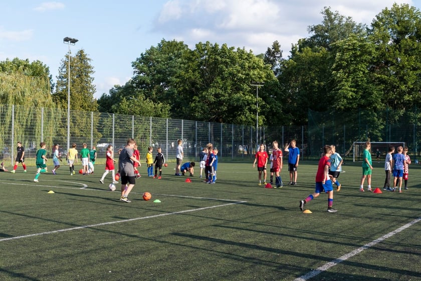 Piłka Nocna cieszyła się ogromnym zainteresowaniem wśród dzieci i młodzieży, dlatego klub postanowił powrócić z akcją do Wrocławia