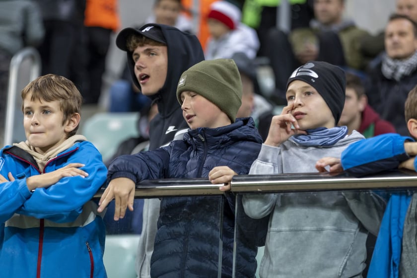 Mecz WKS Śląsk Wrocław ? Warta Poznań został rozegrany w ramach 11. kolejki PKO Ekstraklasy. Zakończył się wynikiem 0:2 dla gości.