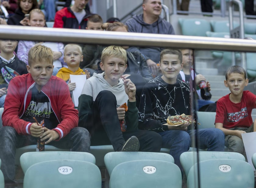 Zdjęcia kibiców z meczu Śląsk Wrocław - Jagiellonia Białystok na Tarczyński Arena, 23 października 2022 r.
