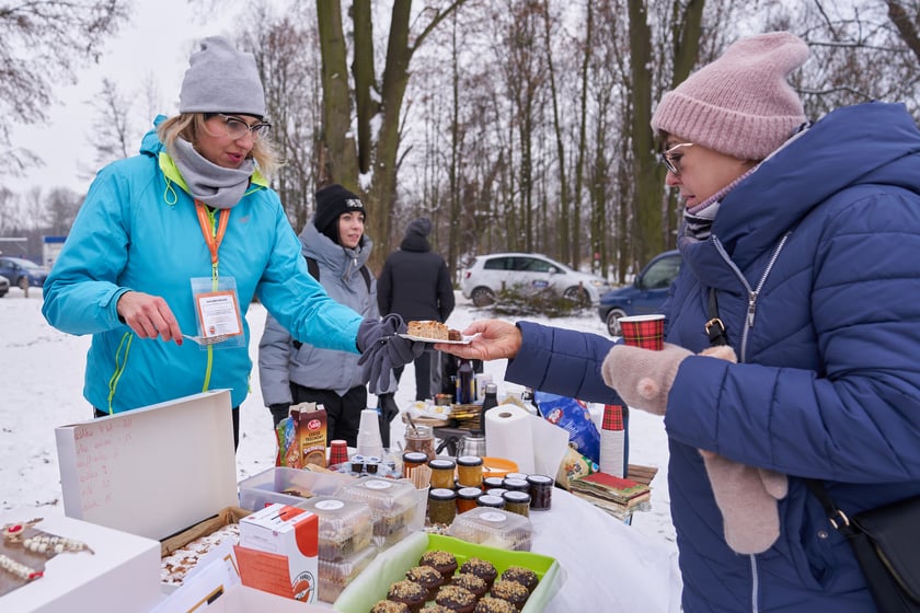 Charytatywne morsowanie dla Rafała Fabicha na Jeziorze Pawłowickim - 18 grudnia 2022 r. - zdjęcia uczestników