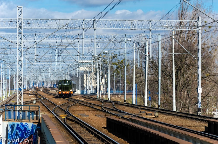 Przejazd zabytkowymi pociągami po Wrocławiu, 12.03.2023