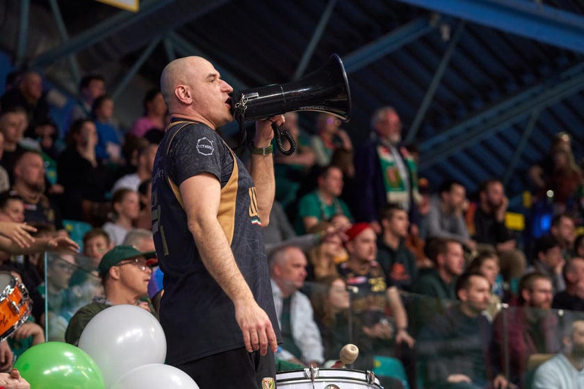 Śląsk Wrocław - Astoria Bydgoszcz w hali Orbita, zdjęcia kibiców i meczu