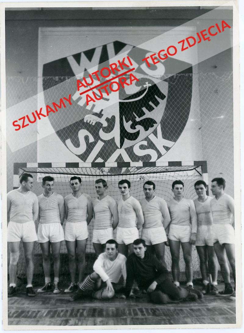 Zawodnicy i sztab sekcji piłki ręcznej WKS Śląsk Wrocław