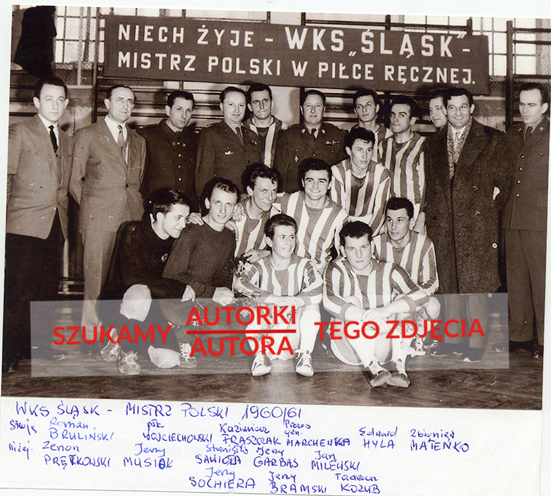 Zawodnicy i sztab sekcji piłki ręcznej WKS Śląsk Wrocław