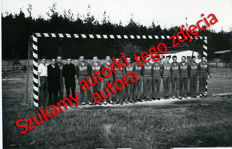 Zawodnicy i sztab sekcji piłki ręcznej WKS Śląsk Wrocław