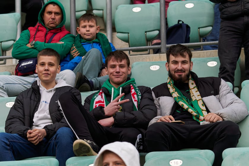Kibice na trybunach Tarczyński Arena we Wrocławiu, mecz Śląsk Wrocław - Piast Gliwice, 06.04.2023