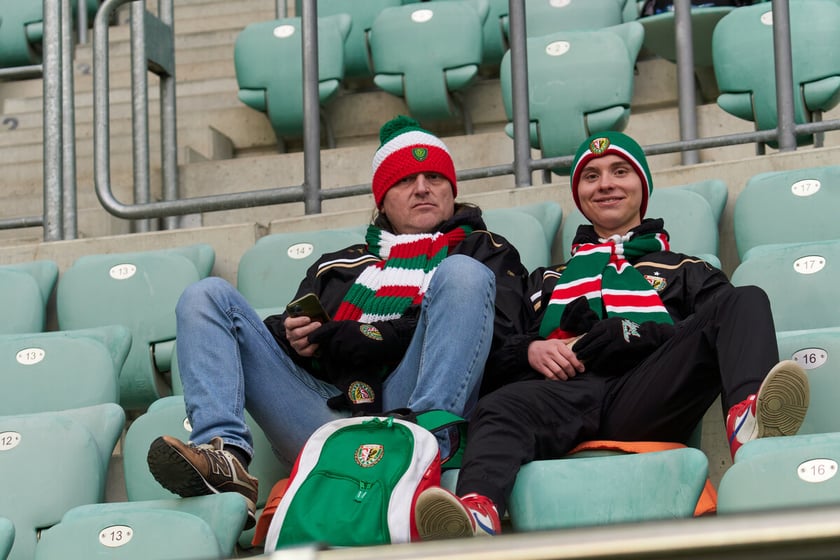 Kibice na trybunach Tarczyński Arena we Wrocławiu, mecz Śląsk Wrocław - Piast Gliwice, 06.04.2023