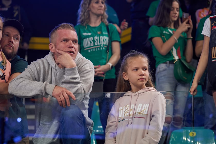 Kibice na meczu Śląska w hali Orbita 3 maja 2023