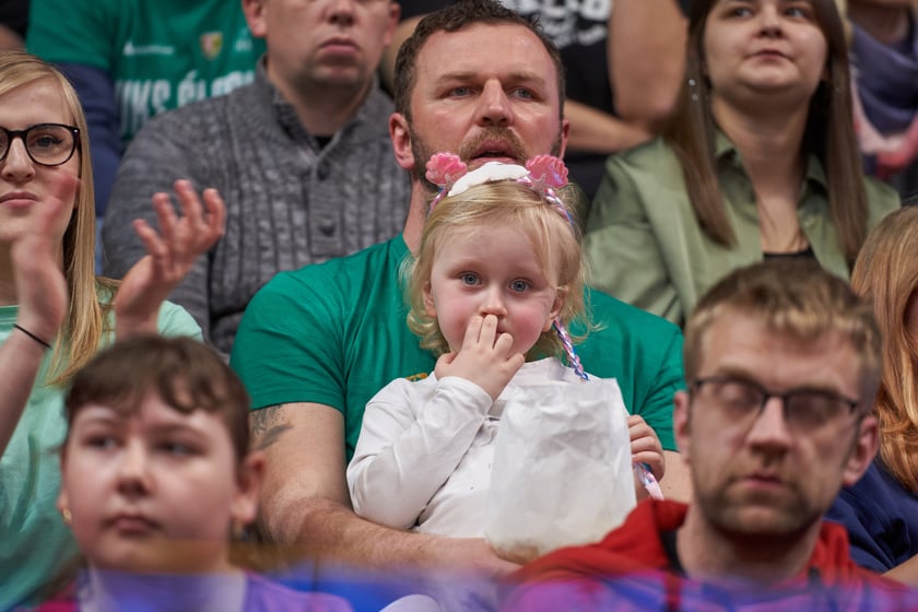 Kibice na meczu Śląska w hali Orbita 3 maja 2023