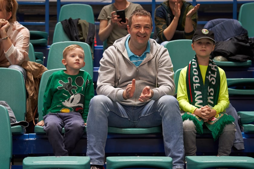 Kibice na meczu Śląska w hali Orbita 3 maja 2023