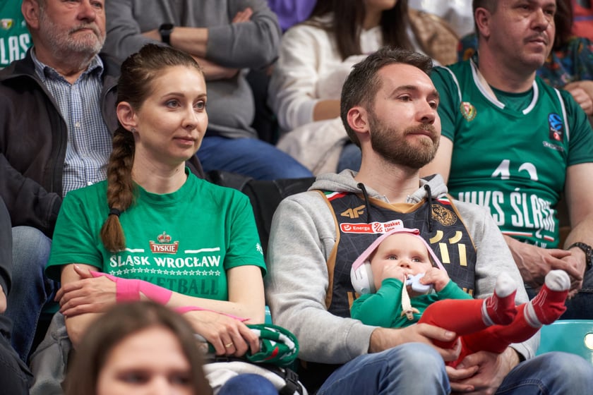 Kibice na meczu Śląska w hali Orbita 3 maja 2023