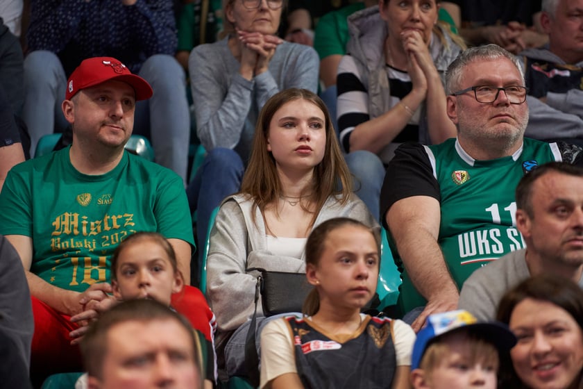 Kibice na meczu Śląska w hali Orbita 3 maja 2023