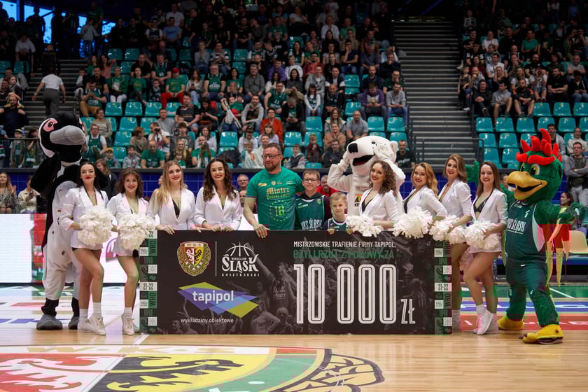 Kibice na meczu Śląska w hali Orbita 3 maja 2023