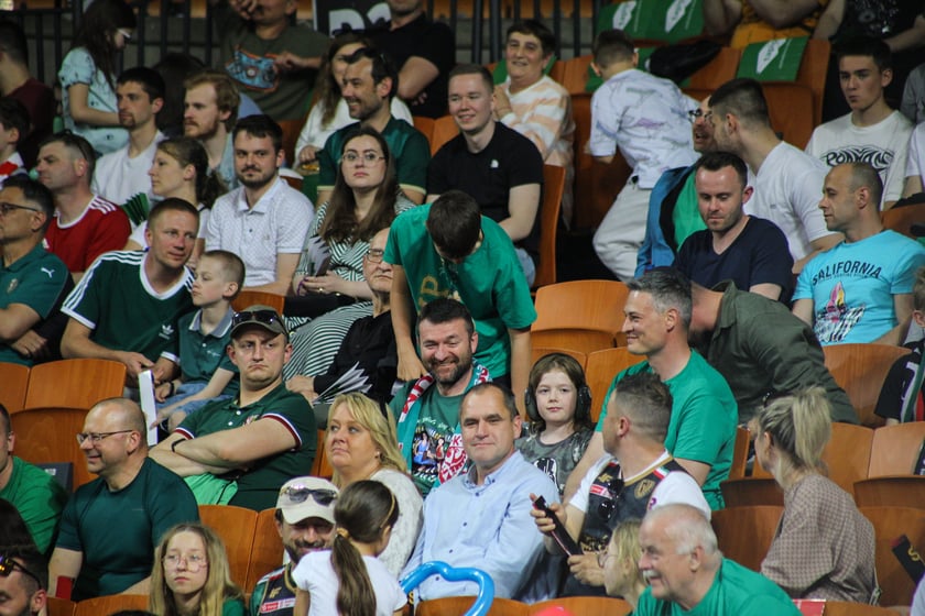 Kibice na meczu Śląsk - Legia w Hali Stulecia