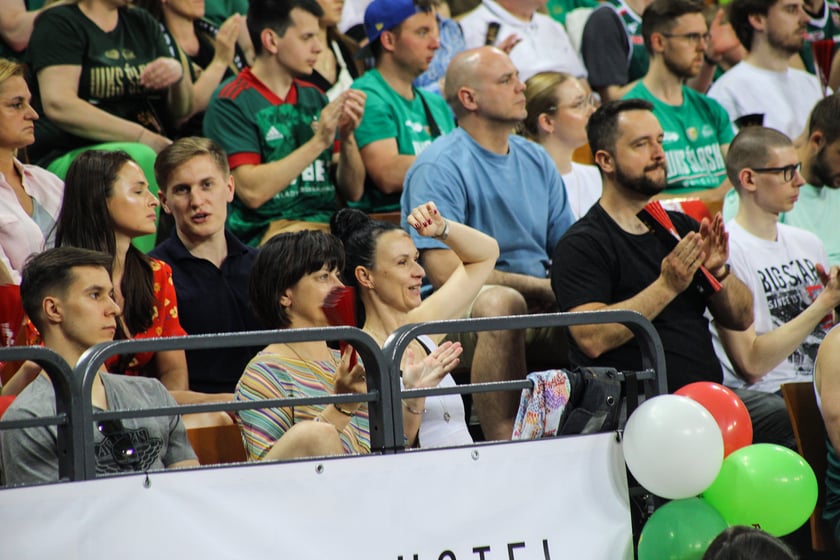 Kibice na meczu Śląsk - Legia w Hali Stulecia
