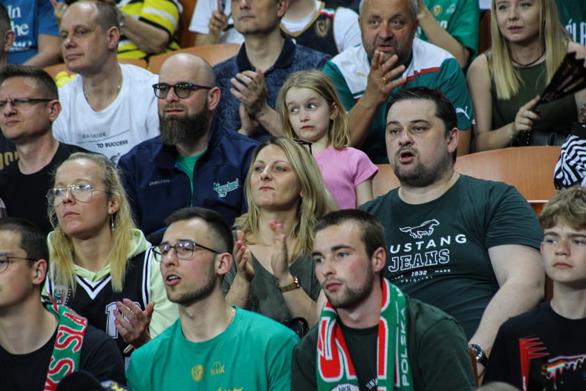 Kibice na meczu Śląsk - Legia w Hali Stulecia