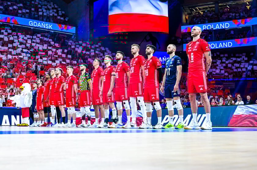 Siatkarze polskiej reprezentacji podczas meczu z Japonią w p&oacute;łfinale Ligi Narod&oacute;