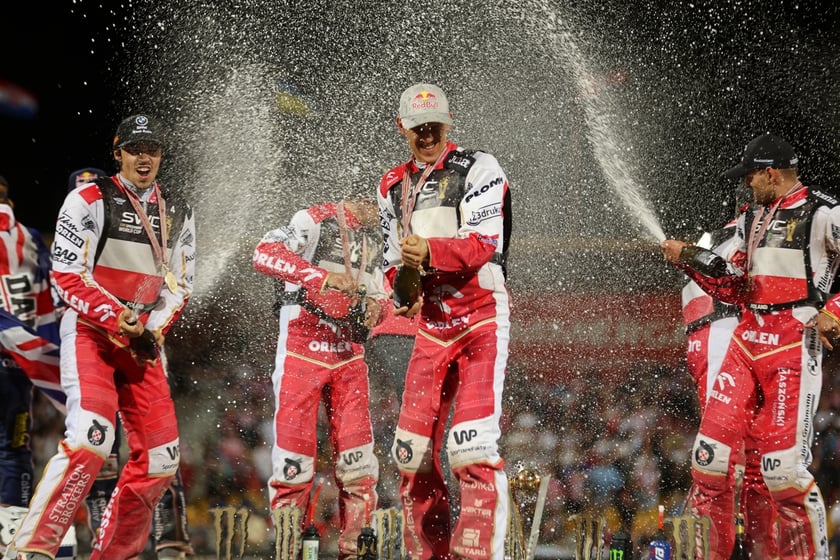 Wrocław, 29 lipca 2023, polscy żużlowcy z Drużynowym Pucharem Świata