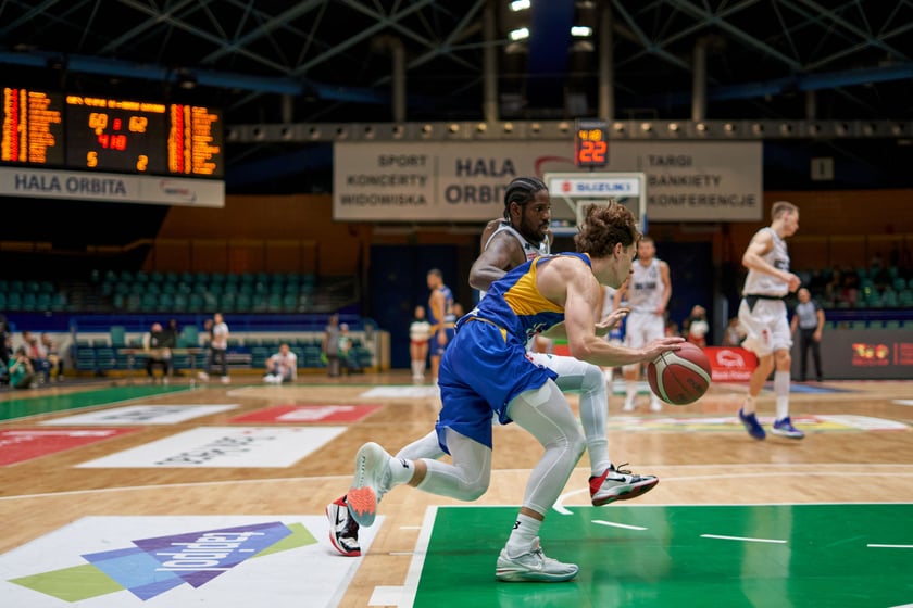 Śląsk Wrocław 88:79 Arka Gdynia, hala Orbita, październik 2023