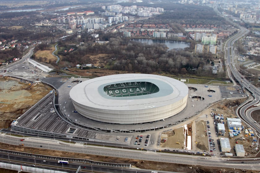 Budowa Tarczyński Areny we Wrocławiu w latach 2009-2011