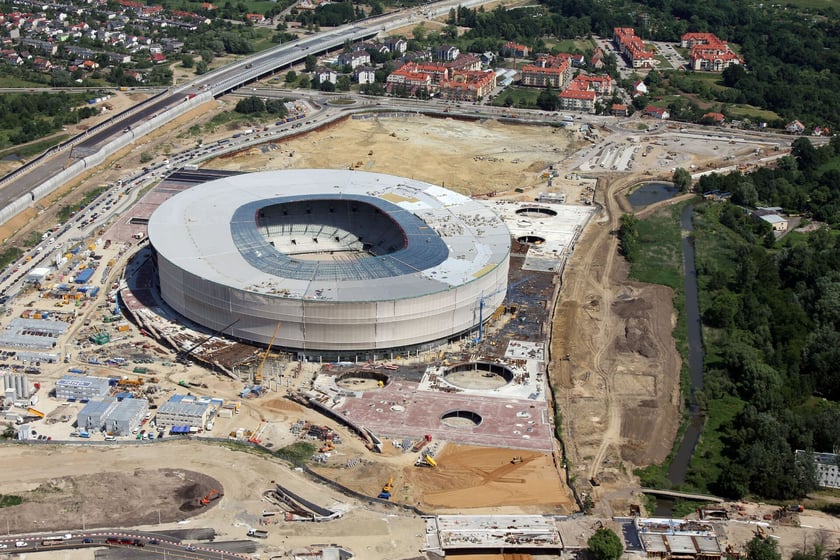 Budowa Tarczyński Areny we Wrocławiu w latach 2009-2011