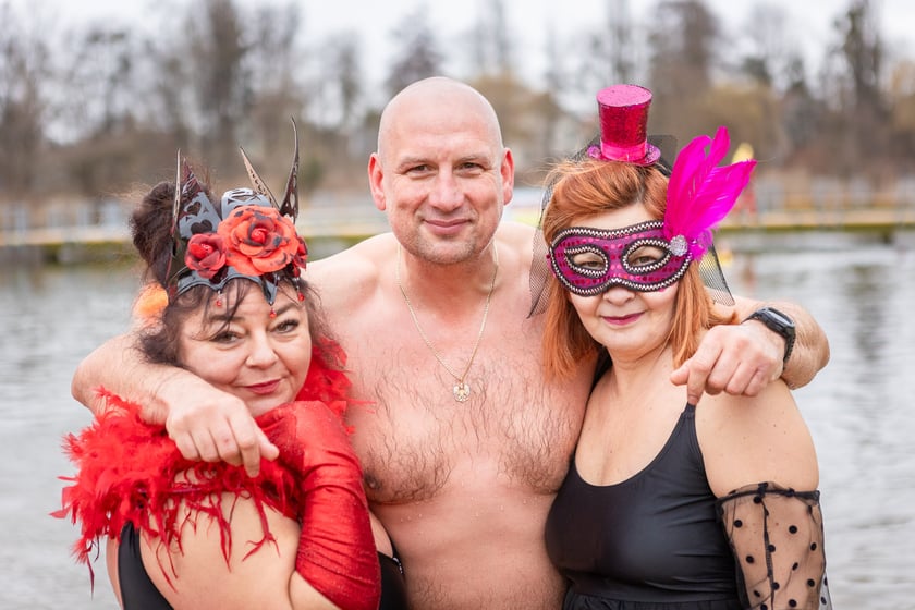 Wrocławskie Morsy na Morskim Oku - luty 2024