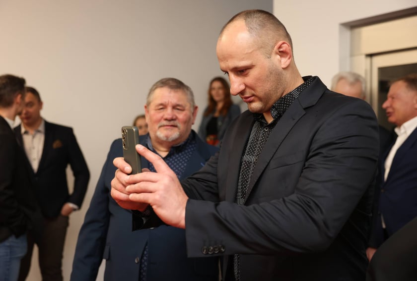 Uroczystość nadania imienia Tomasza Skrzypka hali sportów walki przy ul. Racławickiej