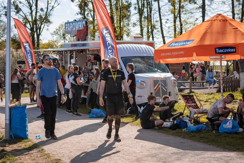 Na zdjęciu Runmageddon Wrocław Partynice 2024 &ndash; uczestnicy