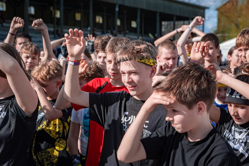 Na zdjęciu Runmageddon Wrocław Partynice 2024 &ndash; uczestnicy
