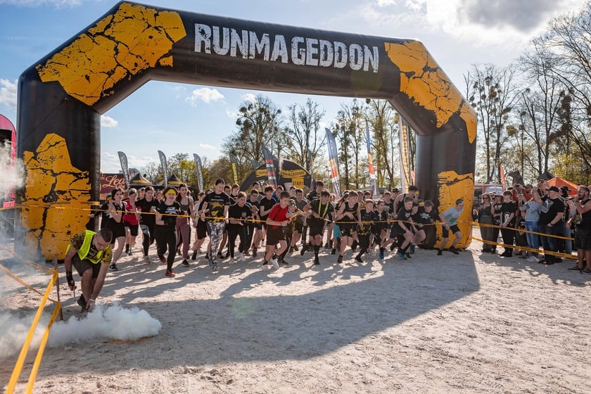 Na zdjęciu Runmageddon Wrocław Partynice 2024 &ndash; uczestnicy
