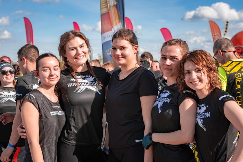 Na zdjęciu Runmageddon Wrocław Partynice 2024 &ndash; uczestnicy