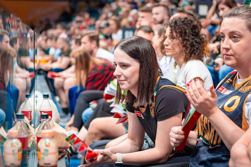 Kibice na meczu Śląska Wrocław z drużyną Arriva Polski Cukier Toruń w Orbicie