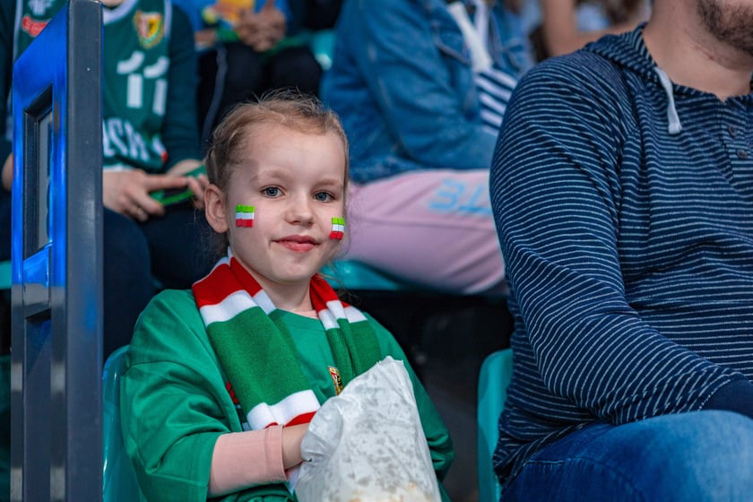 Kibice na meczu Śląska Wrocław z drużyną Arriva Polski Cukier Toruń w Orbicie