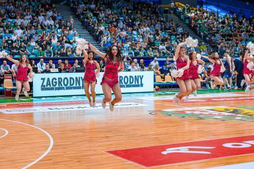 Kibice na meczu Śląska Wrocław z drużyną Arriva Polski Cukier Toruń w Orbicie