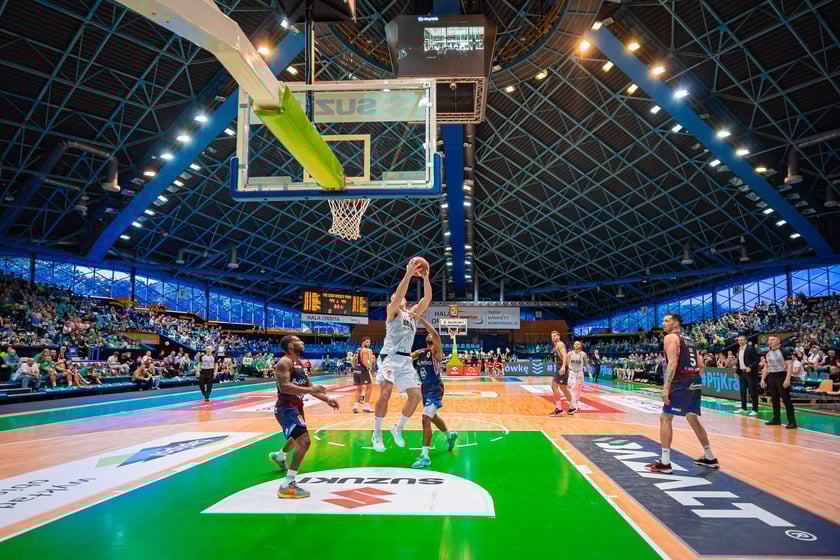 Kibice na meczu Śląska Wrocław z drużyną Arriva Polski Cukier Toruń w Orbicie